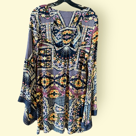 - Patrons of Peace Cutout Bell Long Sleeve’s Dress Size S Aztec Great Condition! - Picture 6 of 13